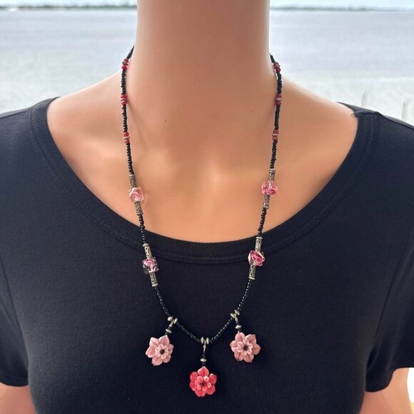 Artisan Made Floral Pendant Beaded Necklace With Pink Black Glass Beads - Picture 1 of 4